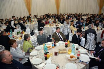 O seară magică, plină de emoție, cu 10 Oameni Mari și un Pitic. Foto: ArTiStul
