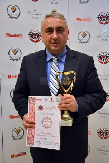Rectorul USV, Valentin Popa: „Suntem încântați că eforturile noastre nu trec neobservate”. Foto: ArTiStul
