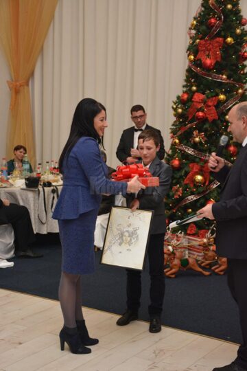 Povestea Piticului care a emoționat o sală întreagă la Gala „Top 10 Suceveni”
