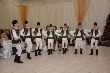 Momente artistice deosebite oferite de artiști locali, la Gala „Top 10 Suceveni”, ediția a III-a