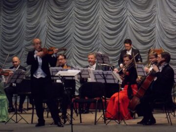 Concert magnific de Crăciun, cu Strauss Festival Orchestra Vienna, pe scena suceveană