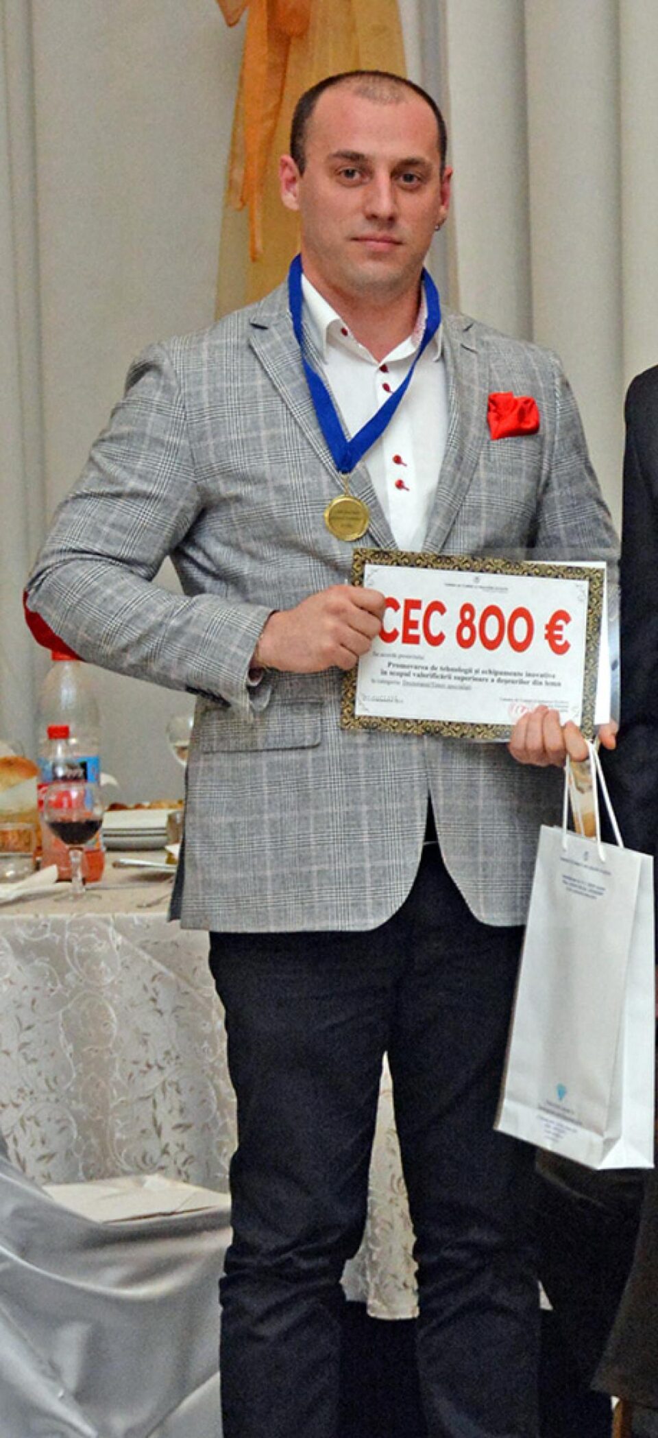 La categoria Doctoranzi - Tineri cercetători, primul loc a fost adjudecat de Andrei Gutt