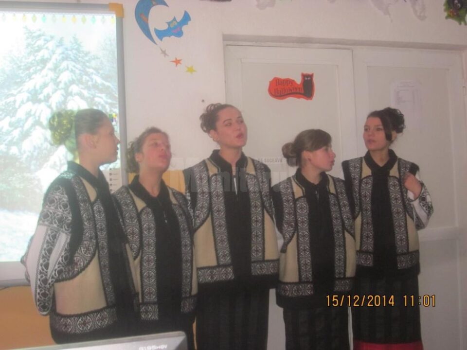 Serbare de Crăciun, la Liceul Tehnologic “Moldova” Suceava