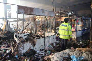 Polițiștii fac cercetări pentru a stabili dacă a fost vorba de o mână criminală