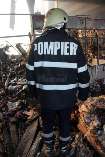 Pagube de peste două milioane de euro, în incendiul de la Rozita