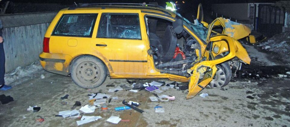 Mașina în care se aflau victimele accidentului de la Bilca Foto: Ioan Negru
