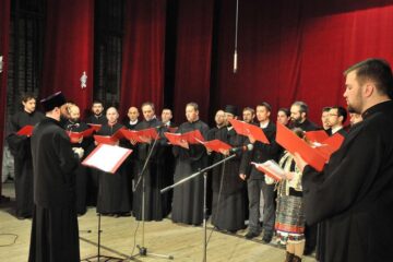 Grupul psaltic „Sfântul Ioan cel Nou”, dirijat de pr. Dan Constantin Magdalena