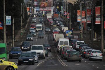 Trafic de coșmar pe străzile Sucevei, înaintea Crăciunului