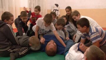 Bogdan Ailincă. Sau Gulliver de la Costâna și Părhăuți