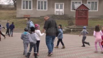 Bogdan Ailincă. Sau Gulliver de la Costâna și Părhăuți