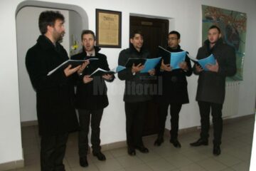 Redacția Monitorului a fost colindată de Grupul Cameral „Nord Bucovina”