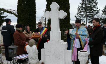 Eroii martiri ai Revoluției din 1989, comemorați la Fălticeni și Cornu Luncii