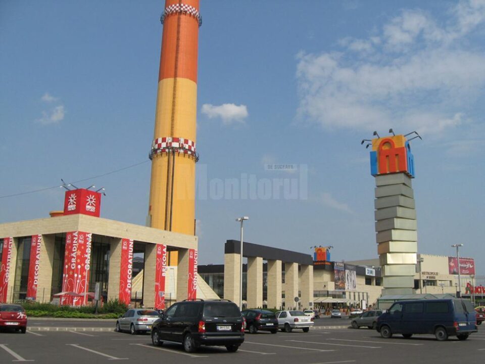 În Ajunul Crăciunului, cei care încă mai caută cadouri pentru persoanele dragi pot colinda prin magazinele din Iulius Mall până la ora 18.00