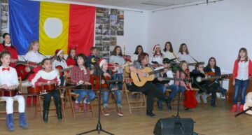 „In memoriam eroilor Revoluției române și martirilor din închisorile comuniste”