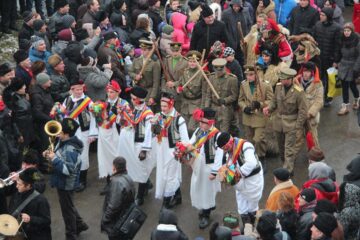 Sucevenii au admirat peste 1.500 de urători, la Festivalul de datini și obiceiuri de Anul Nou