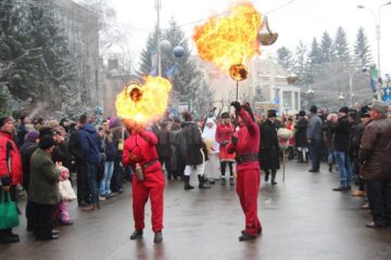 Sucevenii au admirat peste 1.500 de urători, la Festivalul de datini și obiceiuri de Anul Nou
