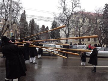 Sucevenii au admirat peste 1.500 de urători, la Festivalul de datini și obiceiuri de Anul Nou