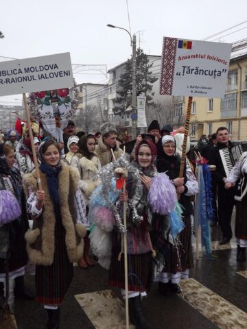 Sucevenii au admirat peste 1.500 de urători, la Festivalul de datini și obiceiuri de Anul Nou