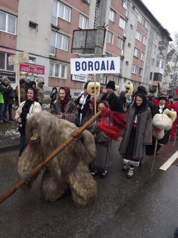 Sucevenii au admirat peste 1.500 de urători, la Festivalul de datini și obiceiuri de Anul Nou