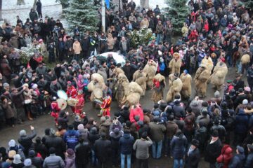 Sucevenii au admirat peste 1.500 de urători, la Festivalul de datini și obiceiuri de Anul Nou