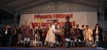 Datini și obiceiuri de iarnă, prezentate la Fălticeni