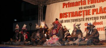 Datini și obiceiuri de iarnă, prezentate la Fălticeni