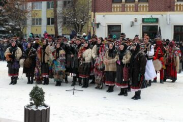 “Porniți Plugul, Feți Frumoși!”, un festival care promovează tradițiile