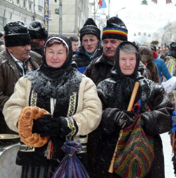 “Porniți Plugul, Feți Frumoși!”, un festival care promovează tradițiile