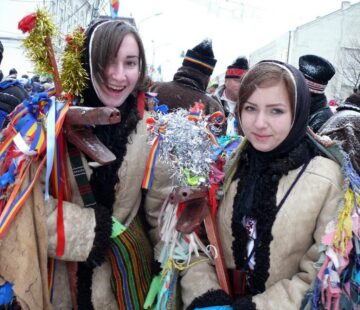 “Porniți Plugul, Feți Frumoși!”, un festival care promovează tradițiile