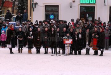 “Porniți Plugul, Feți Frumoși!”, un festival care promovează tradițiile