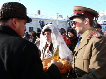 Urători la Primăria Fălticeni