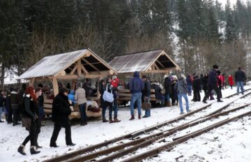 Mocănița a atras turiștii la Moldovița