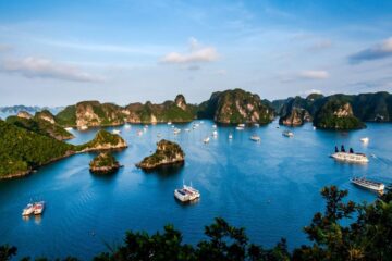 Ha Long Bay – apus în golf din unul din punctele amenajate pentru fotografiat