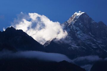 În drum către Namche Bazaar