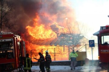 Incendiu violent la Arhiepiscopia Sucevei și Rădăuților