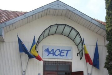 Din cauza sistemului de măsurare a consumului și a contractelor de furnizare pe asociații de proprietari, abonații ACET achită lună de lună un volum de apă mai mare decât cel folosit
