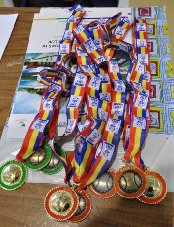 Zeci de participanți la primul Turneu “Tenis 10” organizat la Fălticeni
