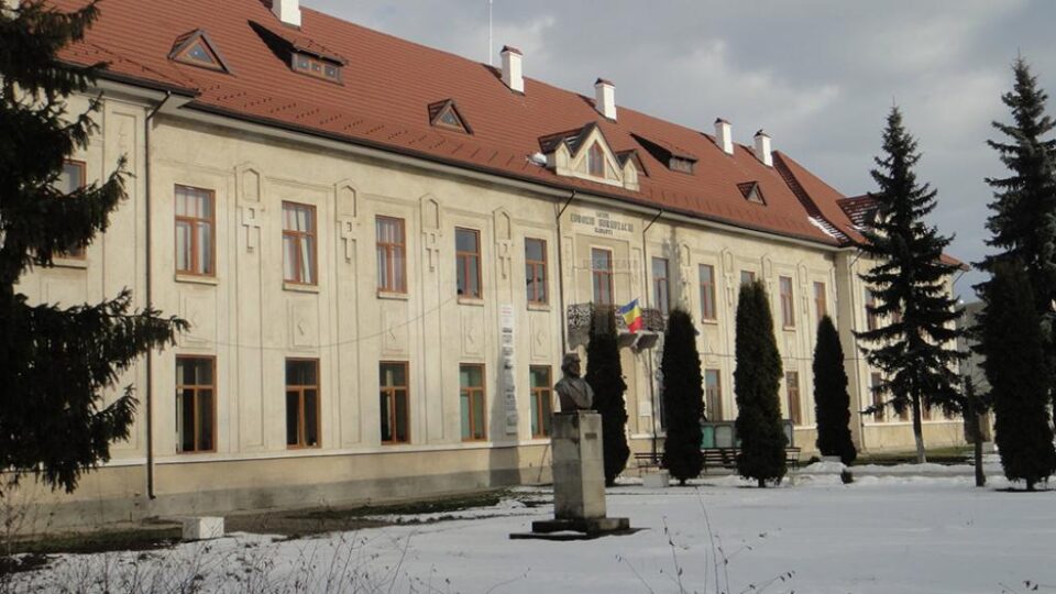 Colegiul “Eudoxiu Hurmuzachi” Rădăuți