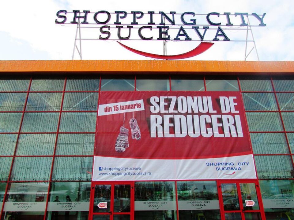 Magazinele din marile centre comerciale vin cu reduceri de până la 80%, din 15 ianuarie
