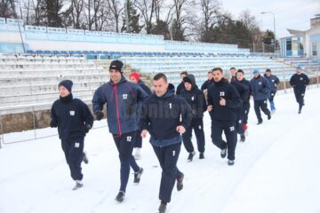 Sucevenii s-au „dezmorțit” ieri pe stadionul Areni
