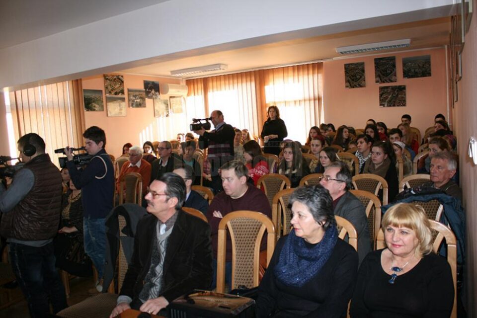 Festivitatea a reunit numeroși eminescologi, poeți și prozatori