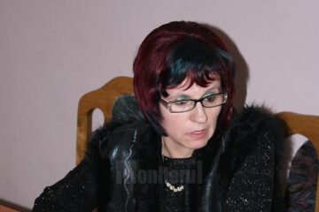 Elena Daniela Păvăluc, contabila Primăriei Vulturești,