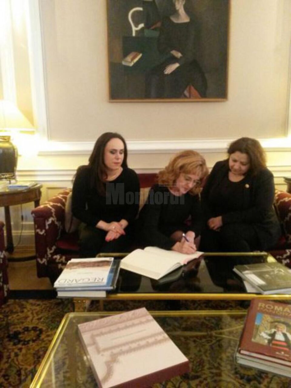 Sanda-Maria Ardeleanu a scris în cartea de condoleanțe de la Ambasada Franței în România