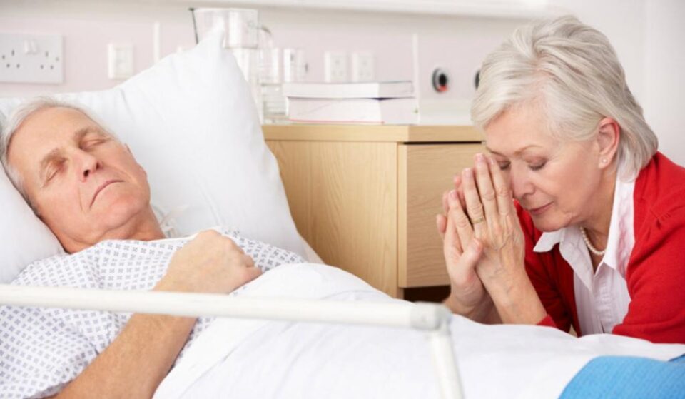 Peste 3 decenii, nici un om cu vârsta sub 80 de ani nu va mai muri de cancer. Foto: Shutterstock.com Peste 3 decenii, nici un om cu vârsta sub 80 de ani nu va mai muri de cancer. Foto: Shutterstock.com