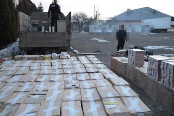 Aproape 90 de mii de pachete de țigări de contrabandă, evaluate la peste 200 de mii de euro, au fost confiscate de polițiștii de frontieră suceveni