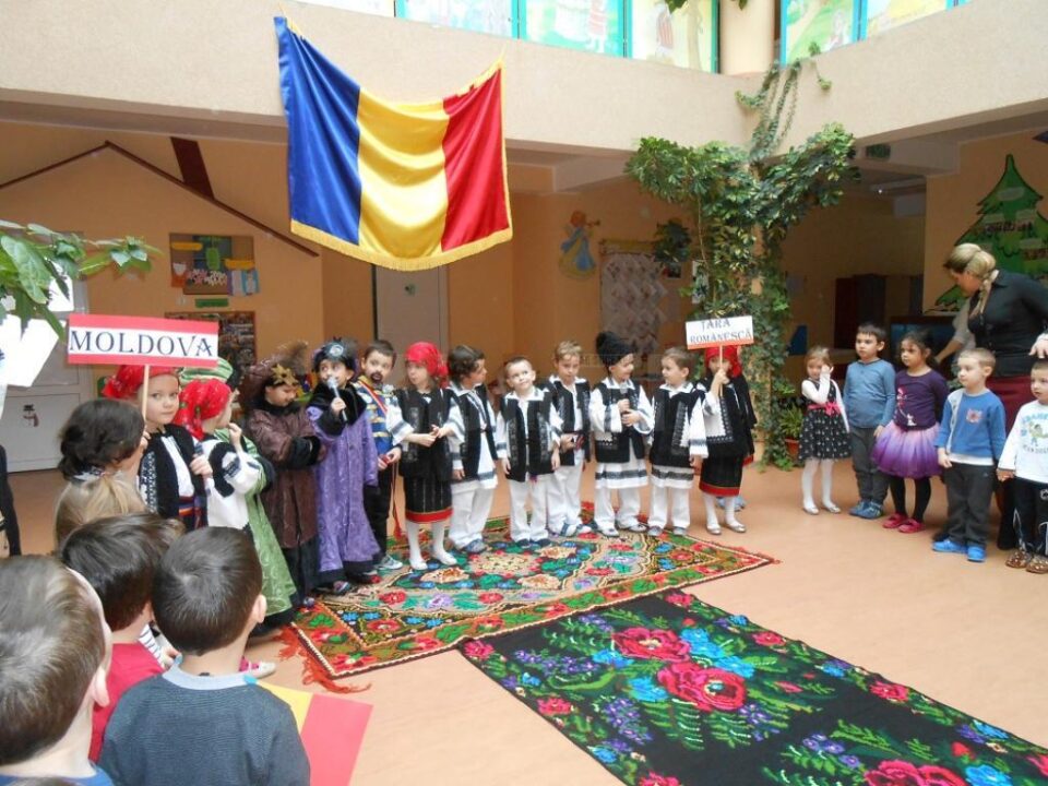 Preșcolarii de la Grădinița „Sf. Ioan cel Nou de la Suceava” au sărbătorit Unirea Principatelor Române