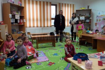 Aproape 90 de copii din comuna Burla intră zilnic în centrul after-school