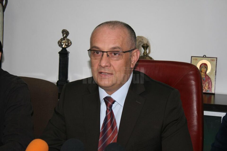 Alexandru Băișanu: „Îmi doresc să colaborez cu primarii PDL, care cu siguranță vor face parte din noua conducere la nivel județean, și cu toți membrii PDL cinstiți și corecți” Alexandru Băișanu: „Îmi doresc să colaborez cu primarii PDL, care cu siguranță vor face parte din noua conducere la nivel județean, și cu toți membrii PDL cinstiți și corecți”