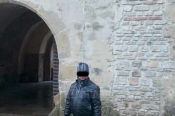 Tânărul de 29 de ani cu sacoșa furată