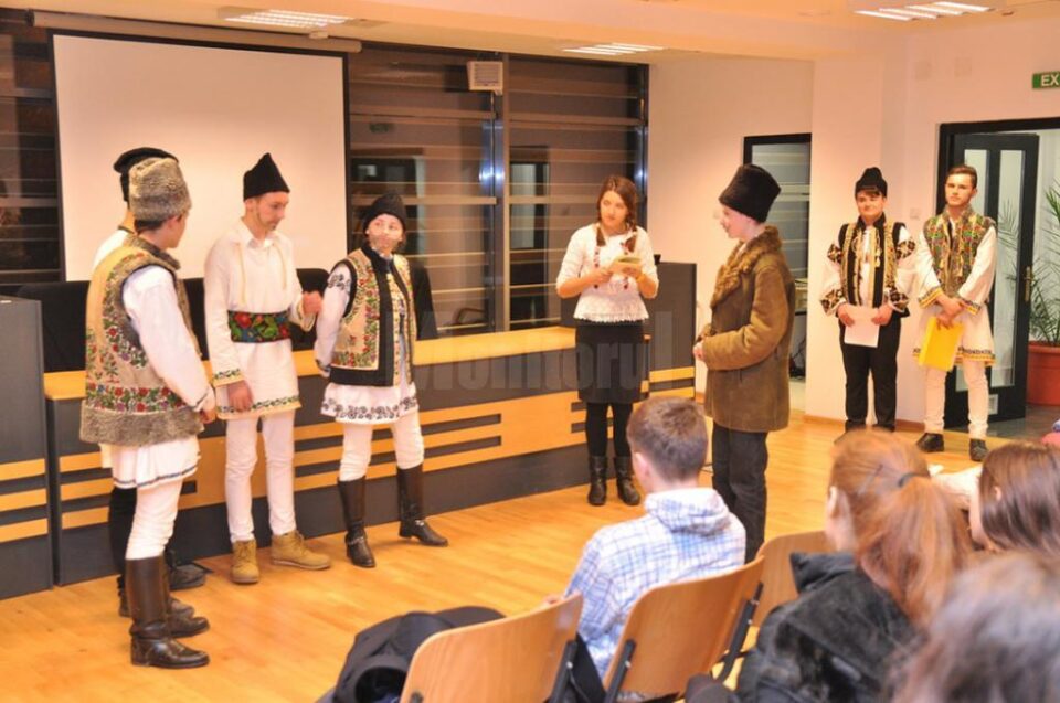 Elevii Colegiului Național de Informatică ,,Spiru Haret” Suceava au sărbătorit vineri Mica Unire, care a avut loc pe 24 ianuarie 1859 Elevii Colegiului Național de Informatică ,,Spiru Haret” Suceava au sărbătorit vineri Mica Unire, care a avut loc pe 24 ianuarie 1859